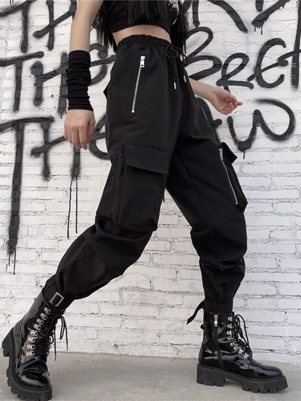 Black Cargo Pants Women Loose Chained Multi-Pocket Multi-Zip Punk Goth Pants - Picture 2 of 7